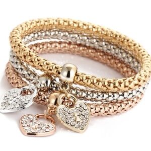 New strechables Bracelets set